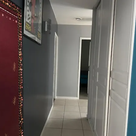 Hébergement de vacances Maison De *